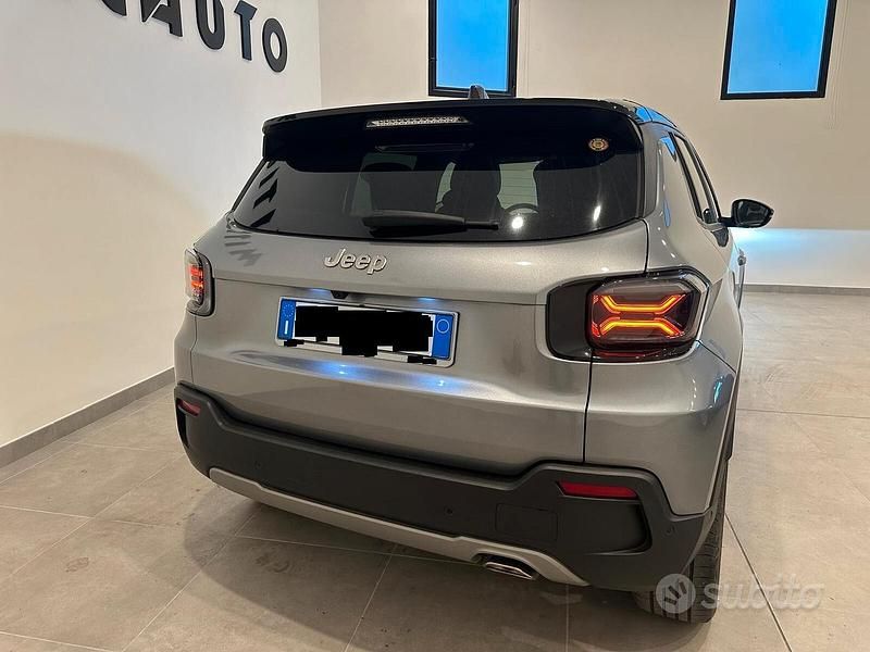Usata Jeep Avenger Summit 101 CV (74 kW) 2023 Grigio SUV