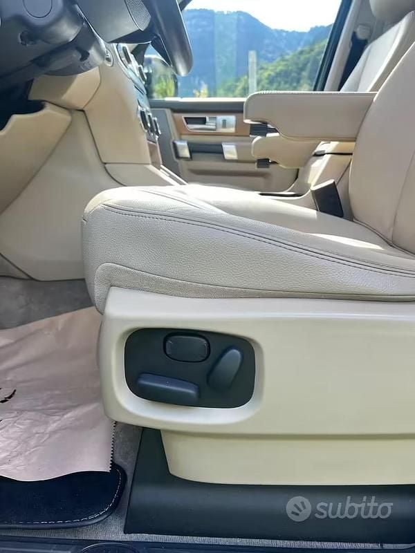 Usata Land Rover Discovery 4 249 CV (183 kW) 2016 Blu SUV