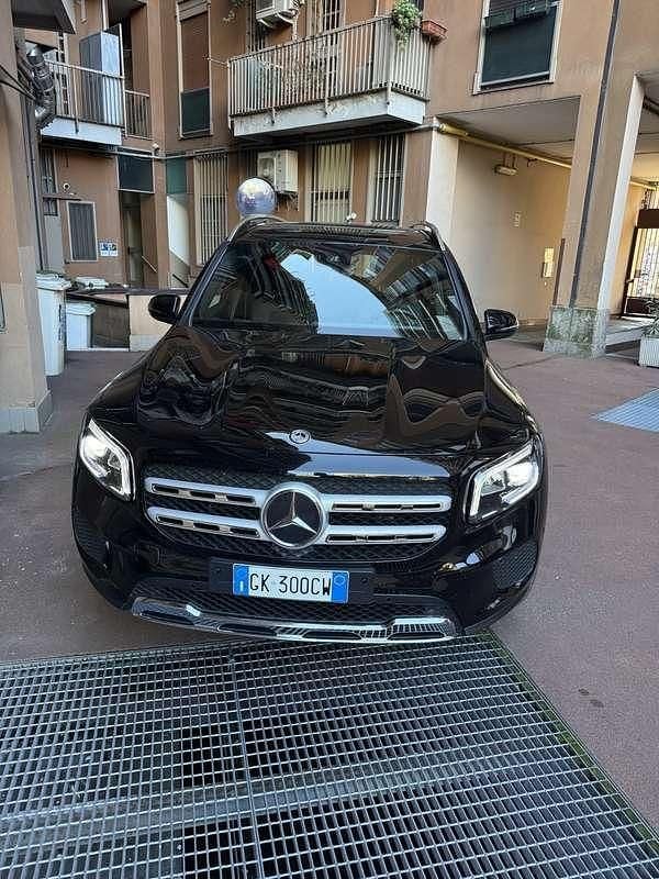 Usata Mercedes GLB200 Executive 150 CV (110 kW) 2022 Nero SUV