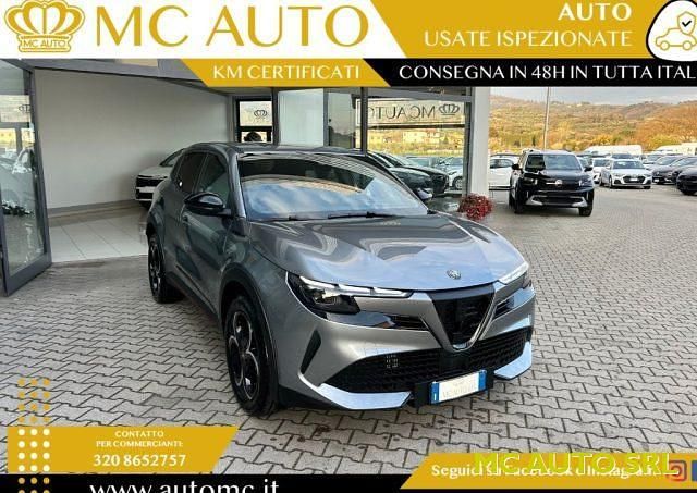 Nuova Alfa Romeo GT Junior Edizione Speciale 145 CV (106 kW) 2025 Grigio scuro SUV