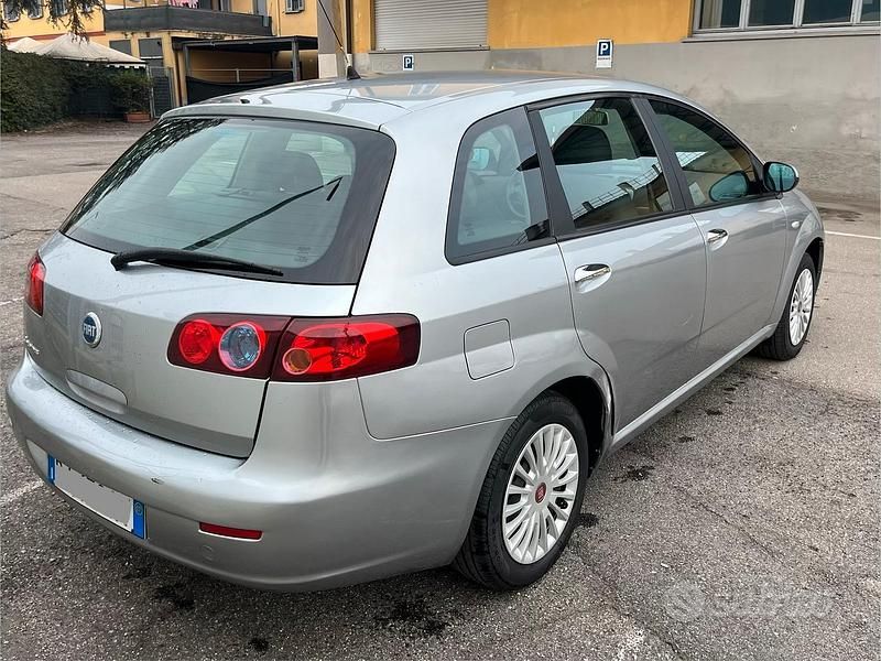 Usata Fiat Croma 2007 Grigio Station wagon