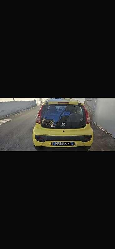 Usata Peugeot 107 68 CV (50 kW) 2007 Giallo Utilitaria