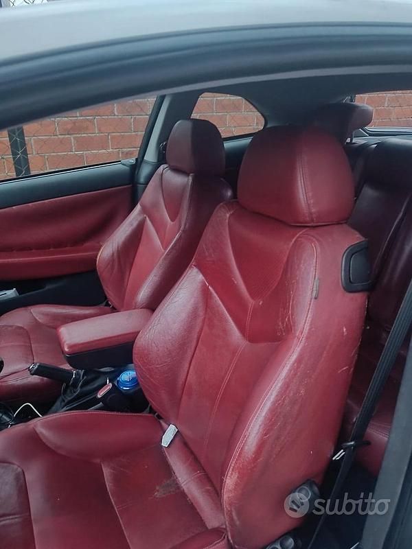 Usata Alfa Romeo GT 150 CV (110 kW) 2003 Grigio Coupé