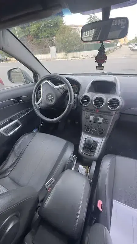 Usata Opel Antara Edition+ 126 CV (92 kW) 2010 Grigio SUV