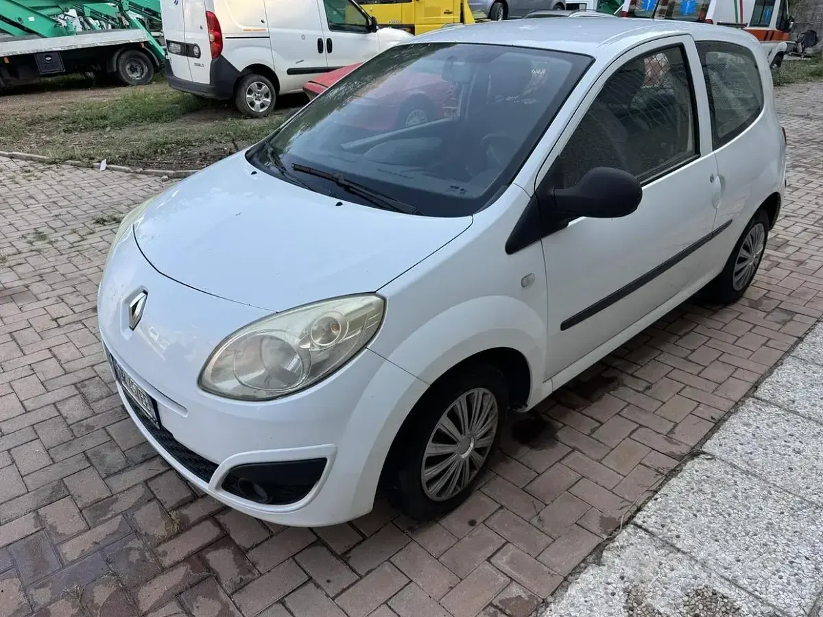 Usata Renault Twingo 64 CV (47 kW) 2008 Bianco Utilitaria