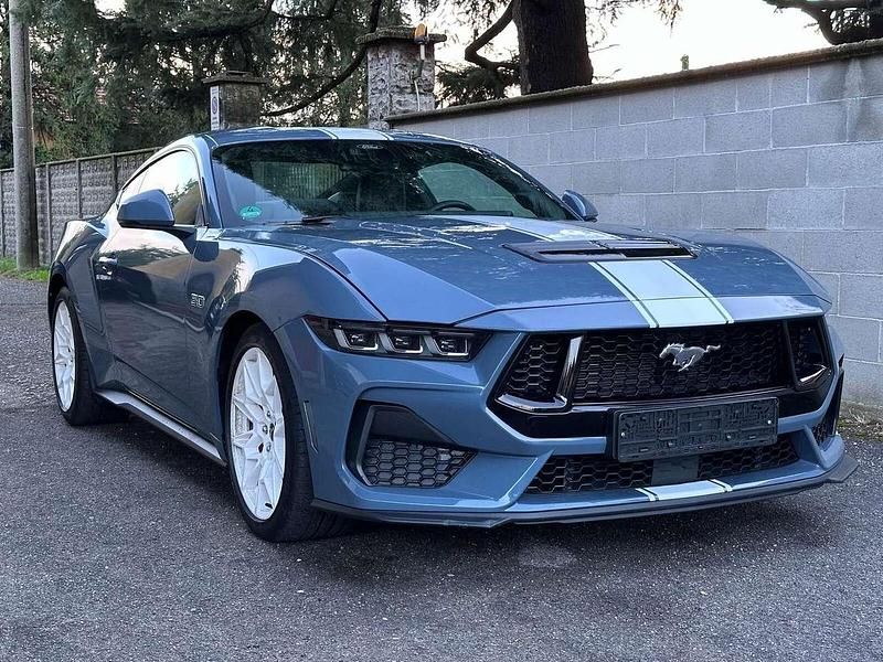 Usata Ford Mustang GT Fastback 446 CV (328 kW) 2024 Blu/azzurro Coupé