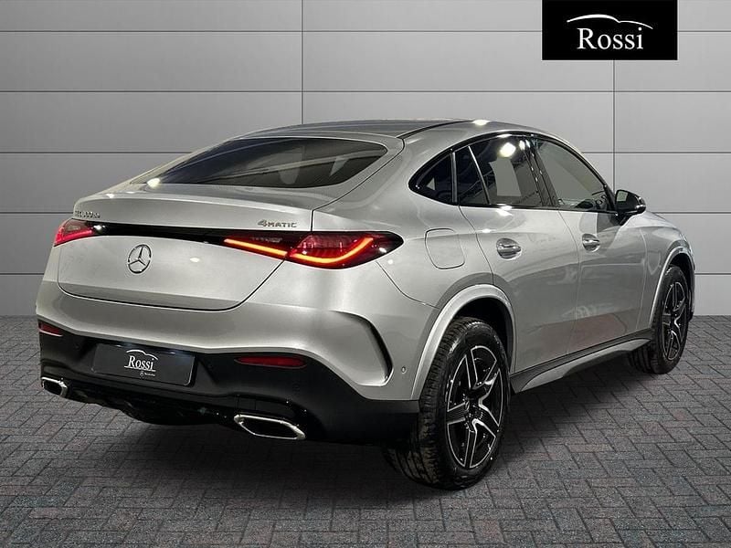 Nuova Mercedes GLC300e 197 CV (144 kW) 2026 Nero Coupé