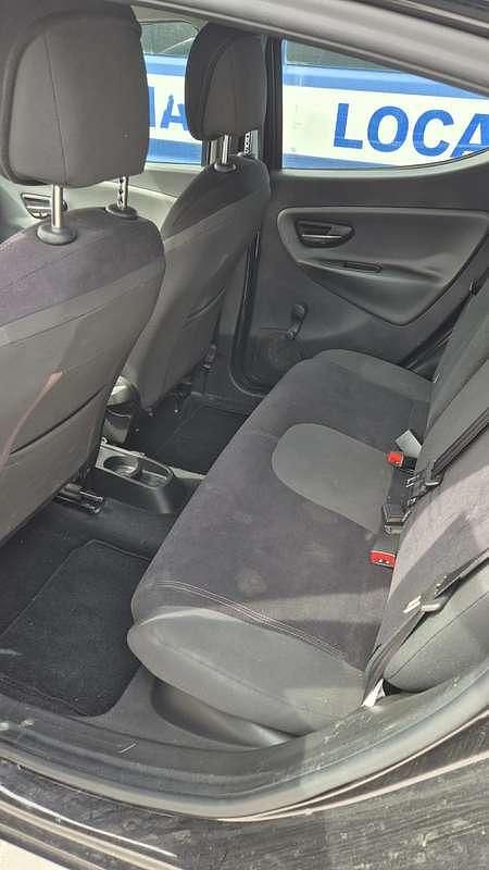 Usata Lancia Ypsilon Gold 95 CV (69 kW) 2015 Nero Utilitaria