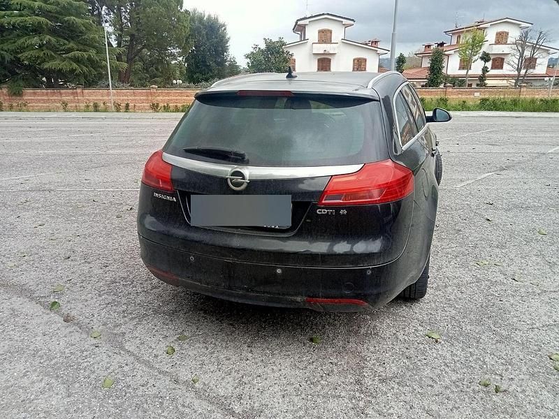 Usata Opel Insignia 2010 Nero Station wagon