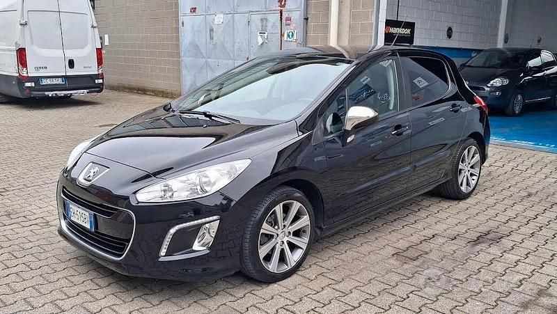 Usata Peugeot 308 Premium 120 CV (88 kW) 2011 Nero Berlina