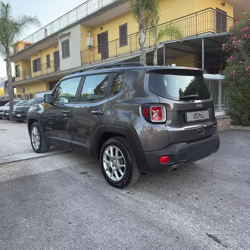 Usata Jeep Renegade Limited 120 CV (88 kW) 2019 Grigio SUV