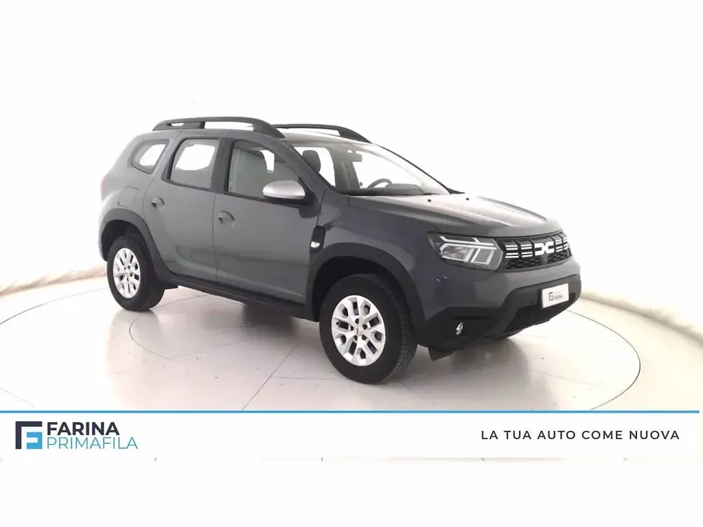 Usado Dacia Duster Expression 101 CV (74 kW) 2023 Gris SUV
