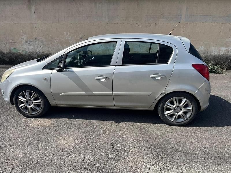 Usata Opel Corsa 2006 Grigio Utilitaria