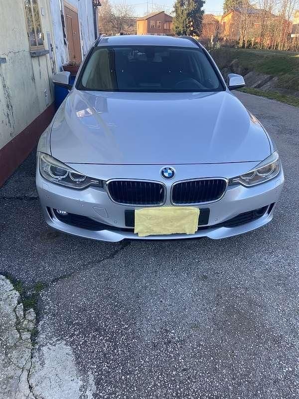 Usata BMW 320 Gran Turismo 184 CV (135 kW) 2014 Berlina