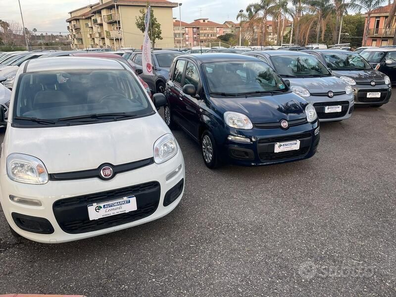 Usata Fiat Panda 70 CV (51 kW) 2022 Grigio Utilitaria
