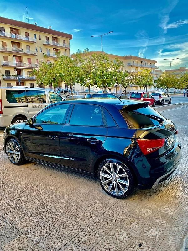 Usata Audi A1 105 CV (77 kW) 2014 Nero Utilitaria