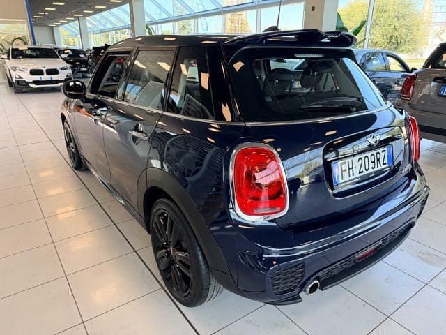 Usata Mini Cooper D Hype 2017 Blu Utilitaria