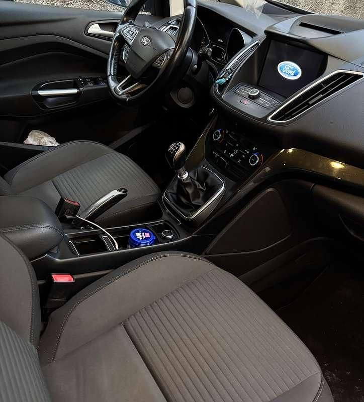 Usata Ford C-MAX Titanium 120 CV (88 kW) 2017 Monovolume