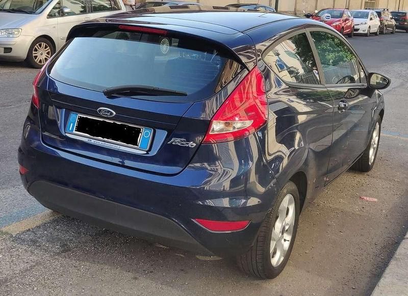 Usata Ford Fiesta Business Edition 97 CV (71 kW) 2012 Berlina