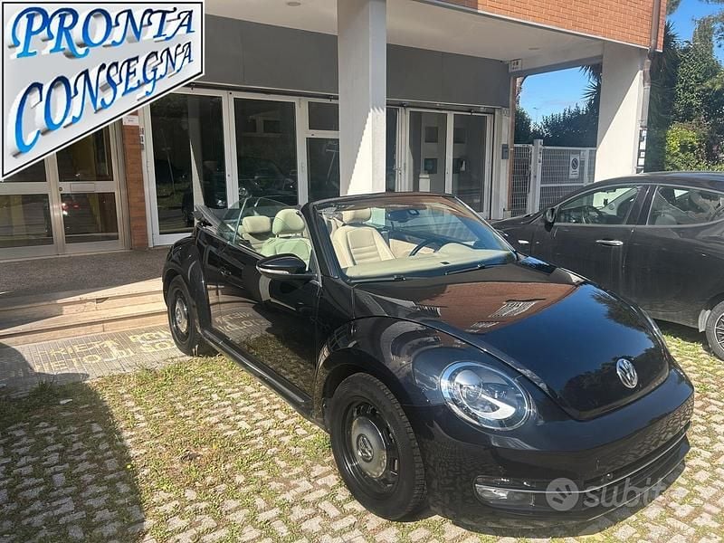 Usata VW Beetle Cabriolet 105 CV (77 kW) 2015 Nero Cabrio