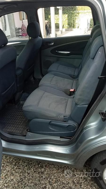 Usata Ford S-MAX S 2007 Grigio Monovolume