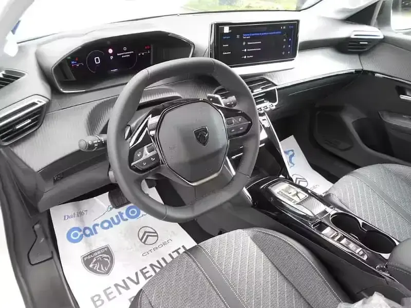 Nuova Peugeot 208 Allure 110 CV (80 kW) 2025 Blu Utilitaria