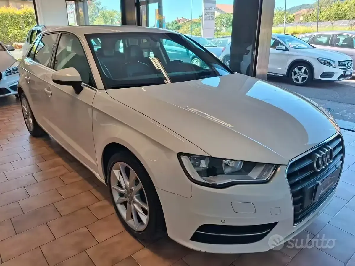 Usata Audi A3 Business 110 CV (80 kW) 2015 Bianco Berlina