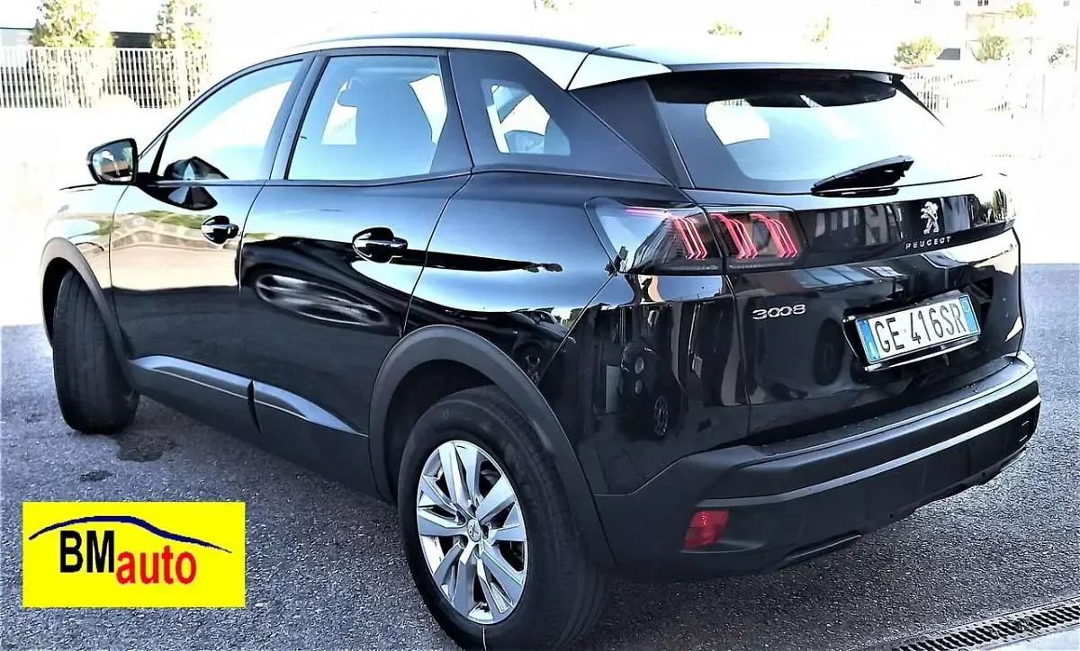 Usata Peugeot 3008 Business-Line 131 CV (96 kW) 2021 Nero SUV