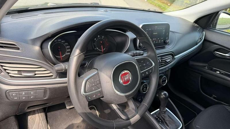 Usata Fiat Tipo Lounge 120 CV (88 kW) 2018 Grigio Berlina