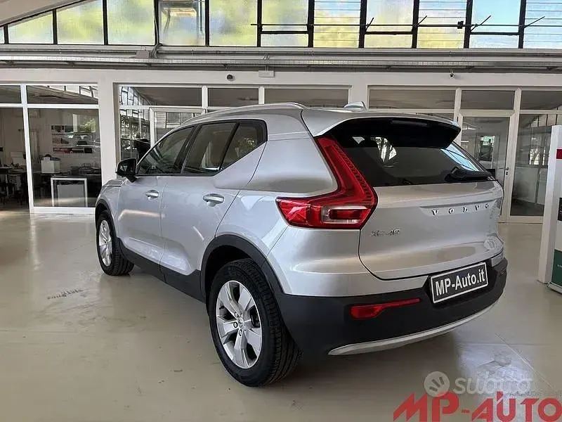 Usata Volvo XC40 163 CV (119 kW) 2019 Grigio SUV