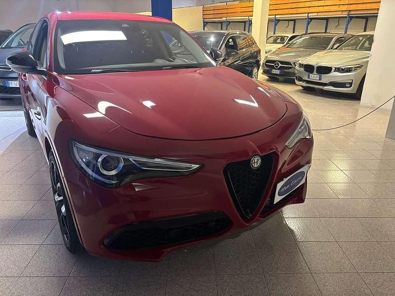 Usata Alfa Romeo Stelvio 160 CV (117 kW) 2021 Rosso SUV