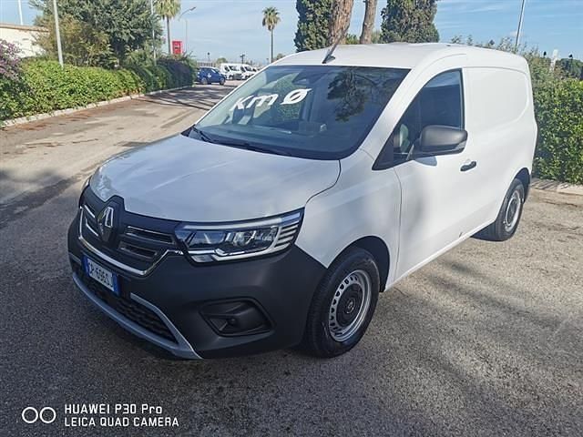 Usata Renault Kangoo 89 kW (122 CV) 2023 Bianco Monovolume
