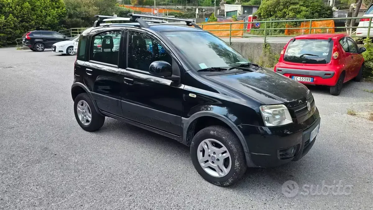 Usata Fiat Panda 4x4 69 CV (50 kW) 2009 Nero Utilitaria