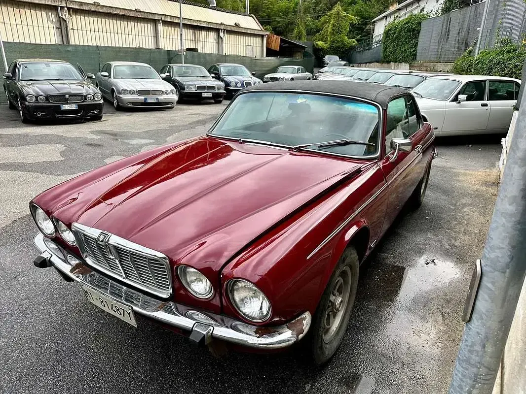 Usata Jaguar XJ12 272 CV (200 kW) 1975 Rosso Berlina