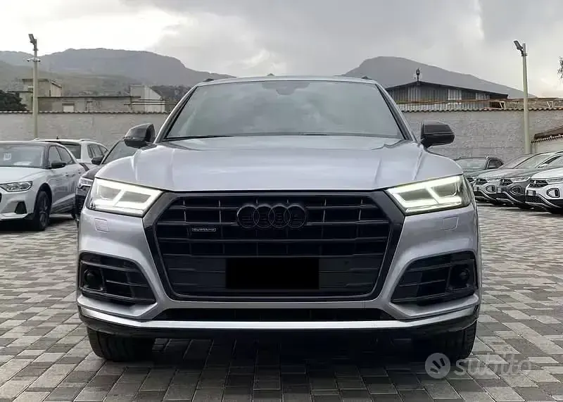 Usata Audi Q5 S-line plus 190 CV (139 kW) 2020 Grigio SUV