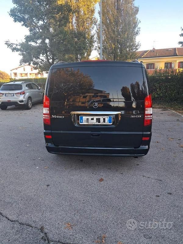 Usata Mercedes Viano 2013 Nero Monovolume
