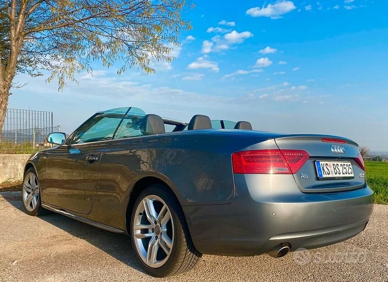Usata Audi A5 Cabriolet 204 CV (150 kW) 2012 Grigio Cabrio