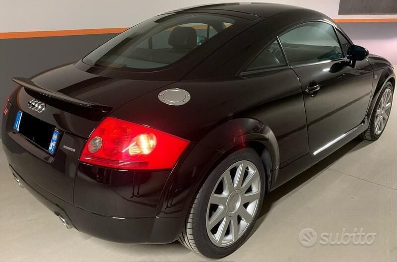 Usata Audi TT 225 CV (165 kW) 1999 Nero Coupé