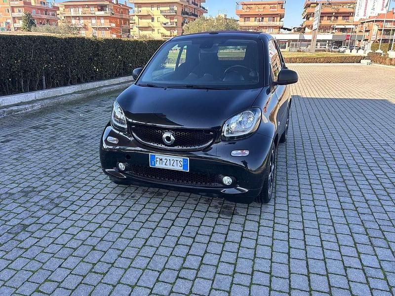 Nero Usata 2017 Smart ForTwo Cabrio Passion Cabrio | 11.500 € (Buon prezzo) - Immagine 1/4