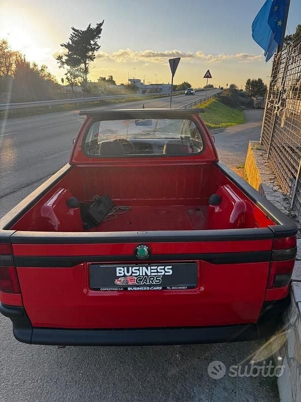 Usata Skoda Pick-up 63 CV (46 kW) 1999 Rosso Pick-up