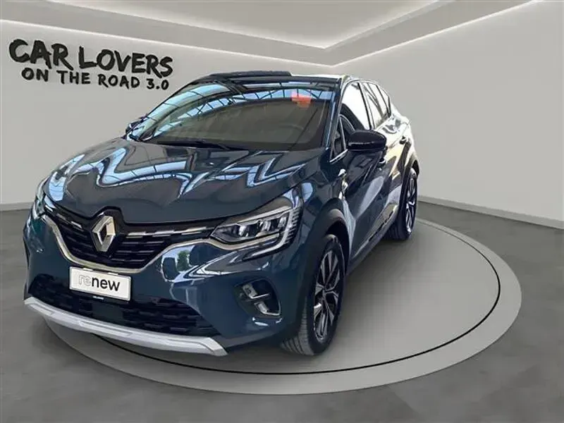 Usata Renault Captur Techno 145 CV (106 kW) 2023 Blu scuro SUV