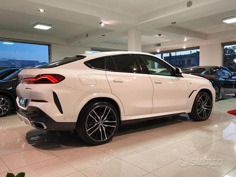 Usata BMW X6 M Sport 333 CV (244 kW) 2022 Bianco SUV
