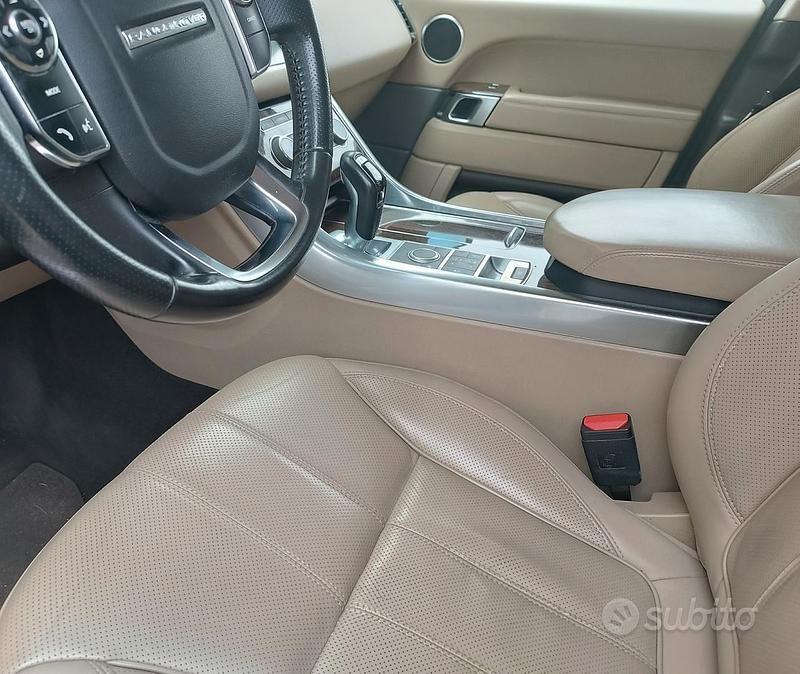 Usata 2015 Land Rover Range Rover SUV | 15.000 € (Super prezzo) - Immagine 1/3