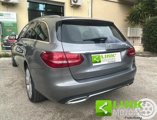 Usata Mercedes C250 Premium 203 CV (149 kW) 2015 Grigio Station wagon