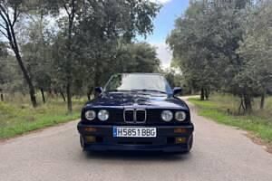 Blu Usata 1991 BMW 325 Cabriolet Cabrio | 22.900 € - Immagine 1/4