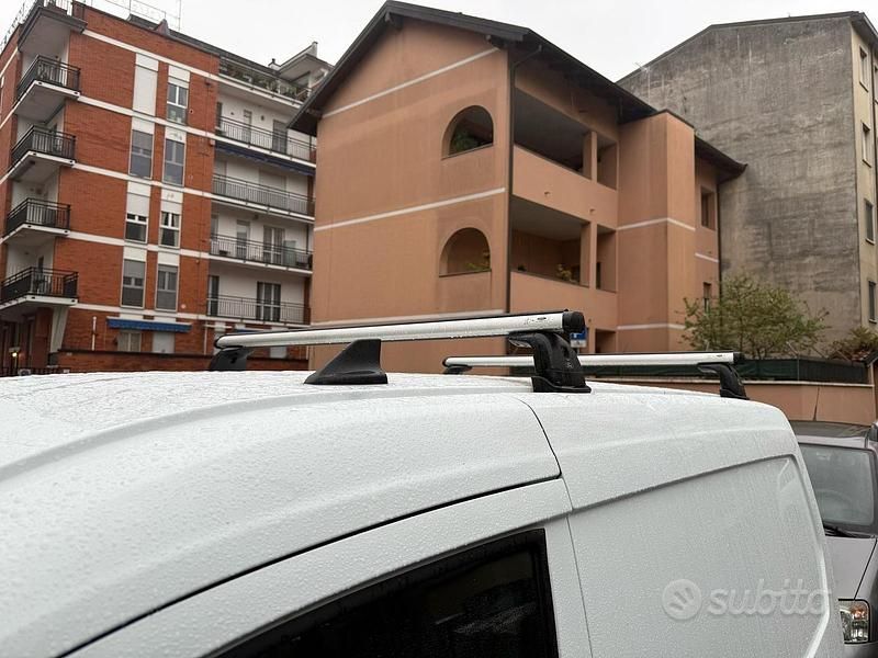 Usata Ford Transit Connect 100 CV (73 kW) 2021 Bianco Monovolume