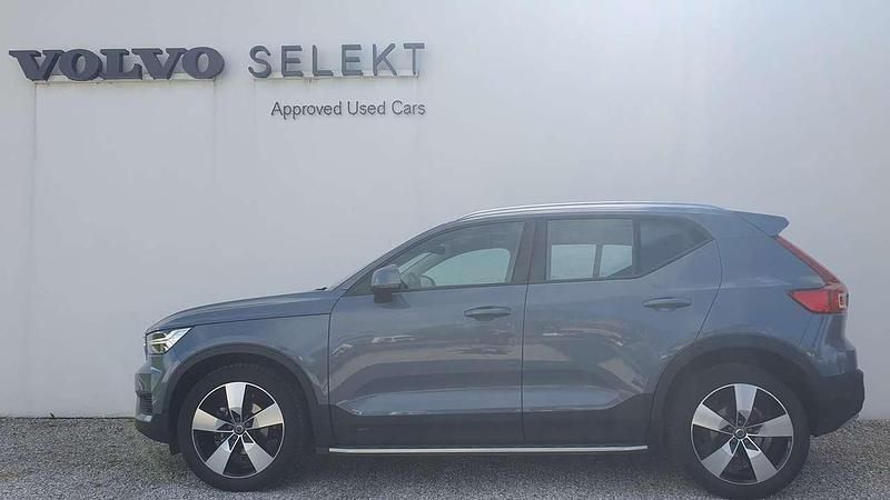 Usata Volvo XC40 Momentum 129 CV (94 kW) 2022 Grigio SUV