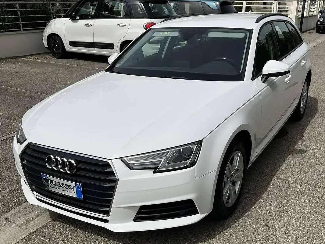 Usata Audi A4 Business 150 CV (110 kW) 2015 Bianco Station wagon