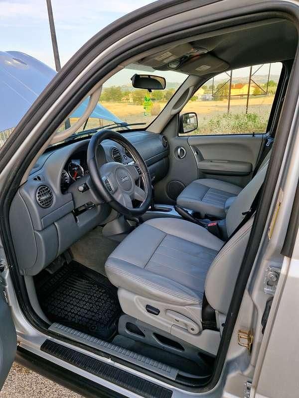 Usata Jeep Cherokee Limited 163 CV (119 kW) 2006 SUV