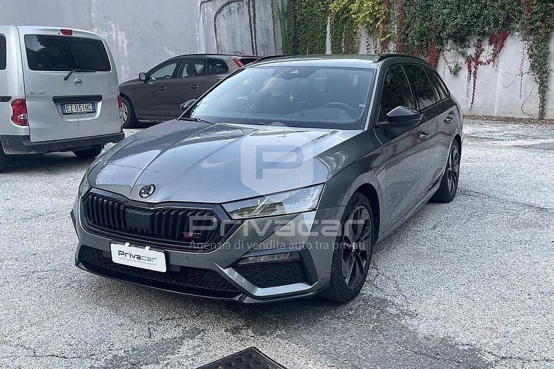 Grigio Usata 2022 Skoda Octavia RS Station wagon | 28.500 € (Super prezzo) - Immagine 1/4